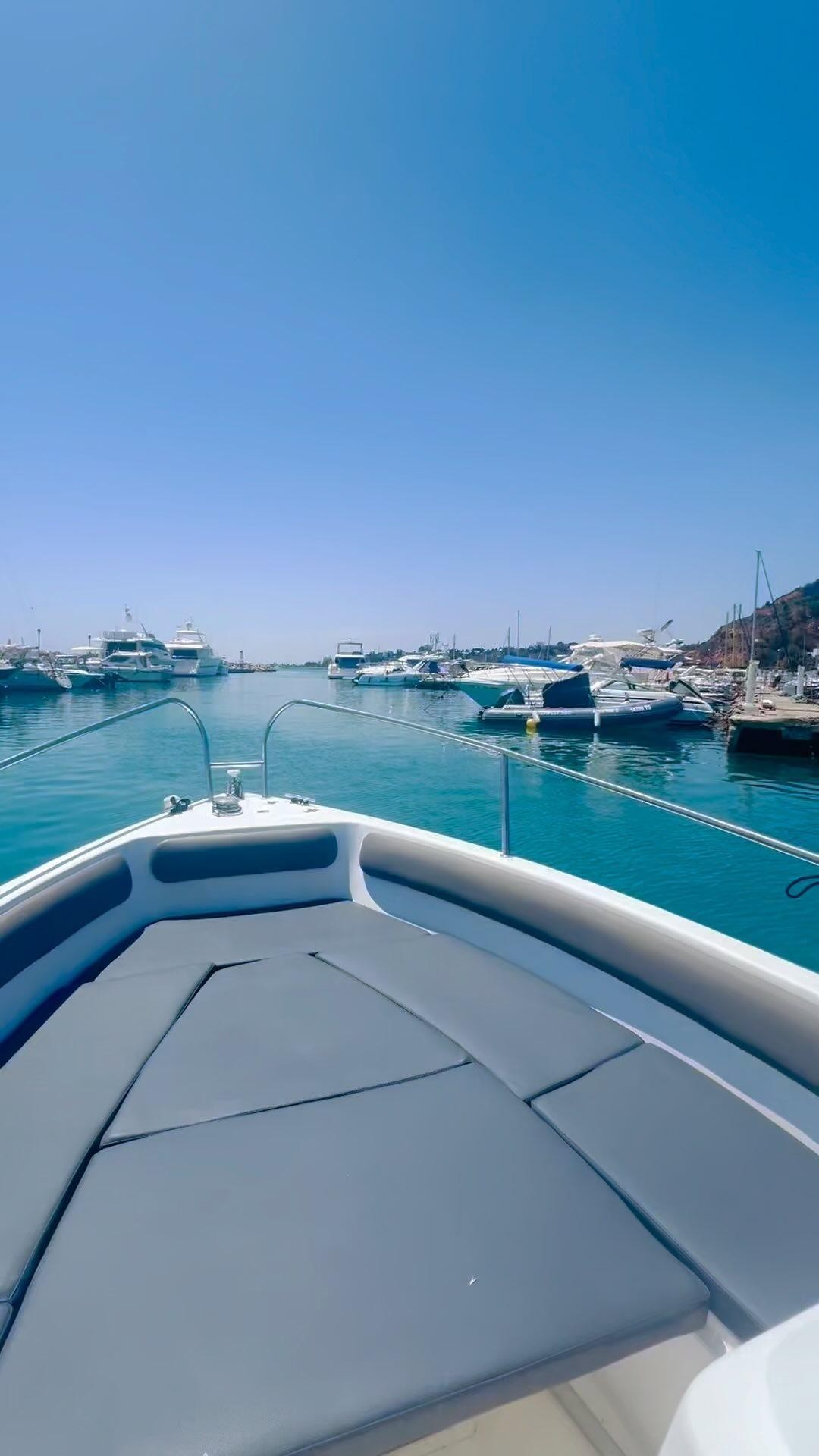 Bateau au port de Sidi Bou Saïd